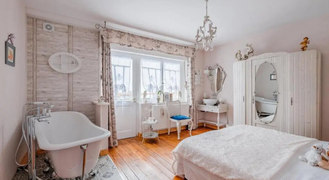 Les iris Chambres D Hôtes, Rezervovat Hotel Hotely v Niedermorschwihr s parkováním, Parkování
