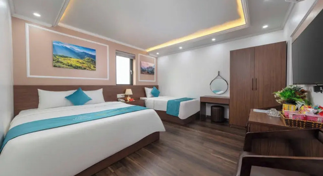 Трёхместный номер Superior с видом на горы Airport Classic Hotel 2