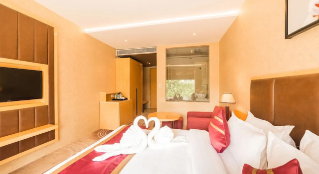 Люкс Hotel D'corbiz
