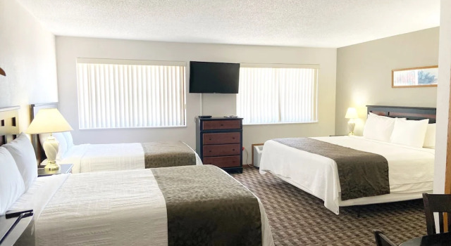 Семейный люкс Burke Inn Motel & Suites