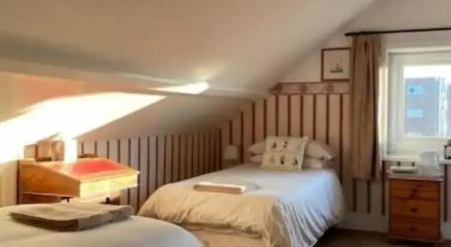 Regis Lodge Guest House, Забронировать Отель Отели Исторического графства Суссекса с парковкой, Парковка