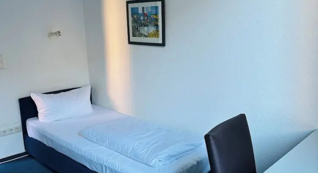 Номер Economy Badischer Hof Hotel