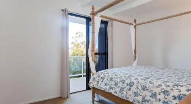 Whale Tales' 78 Lentara Street - Fantastic Water Views Over Fingal Beach