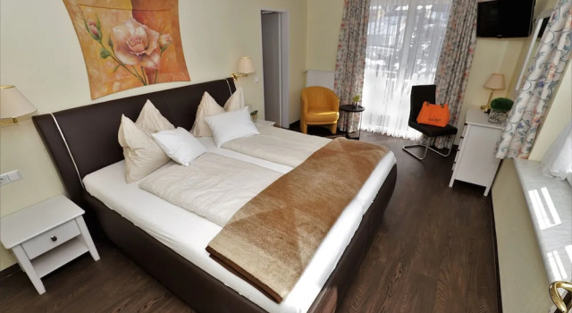 Двухместный номер Standard с балконом и с видом на сад Flairhotel am Wörthersee