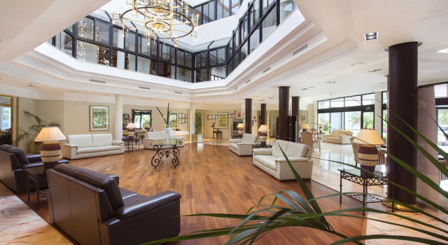 Hipotels Sherry Park, Забронировать Отель Отели Херес-де-ла-Фронтера с бассейном, рядом с St. Peter's Church, Бассейн