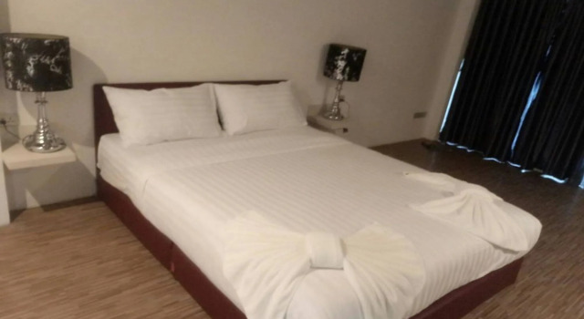 The Kiri Resitel, Забронировать Отель Отели Пхетчабури 3 звезды, 3*