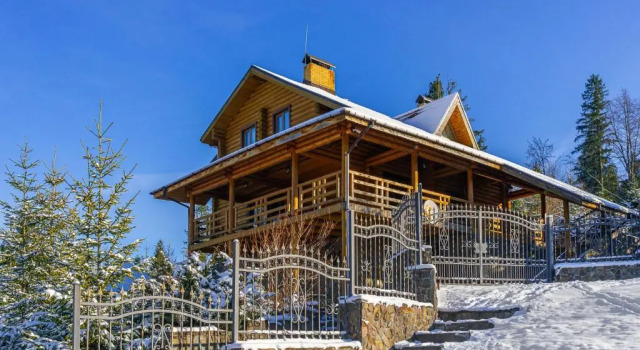 Люкс с 3 комнатами Villa Alpiyka