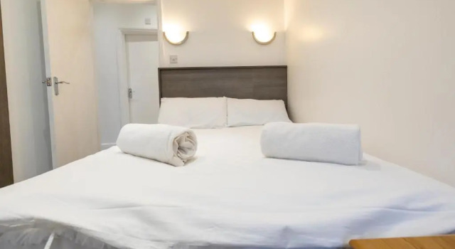 Апартаменты с 2 комнатами Entire Two Double Bedrooms Flat with River Yare View H6