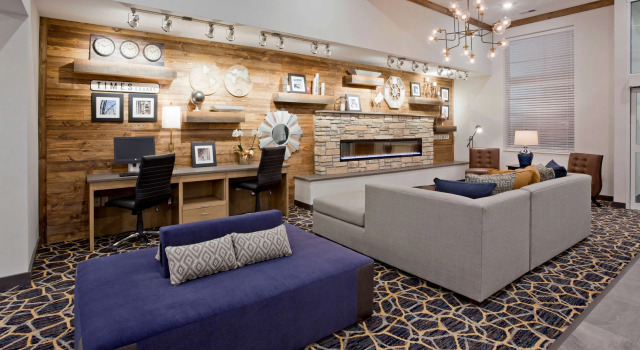 GrandStay Cannon Falls, Varaa Hotelli Hotellit Minnesota pysäköinnillä, Pysäköinti