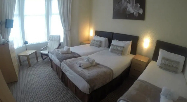 Трёхместный номер Standard Happy Return Hotel