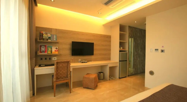 Трёхместный номер Standard с балконом Darlon Hotel