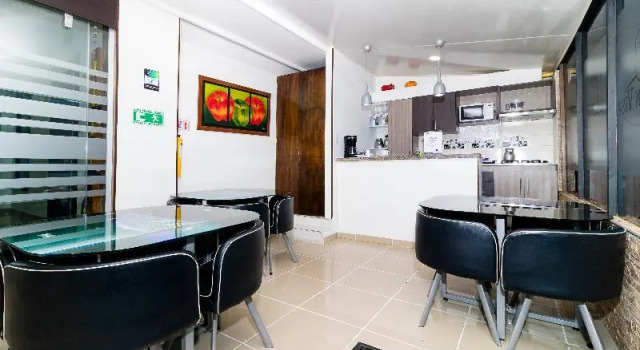 Hotel AJ Ferial Bogota, Забронировать Отель Отели Богота 3 звезды, рядом с CORFERIAS Bogota Convention Center, 3*
