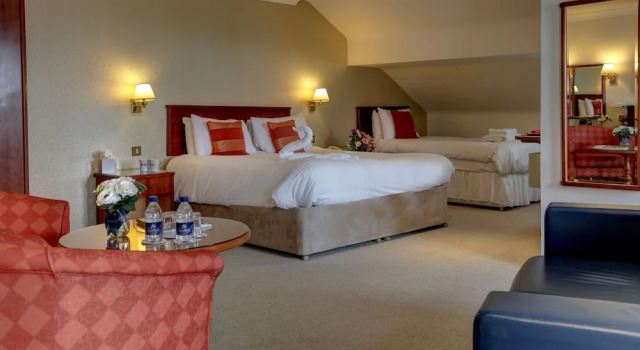 Семейный номер Standard Best Western Plus Bentley Hotel & Spa