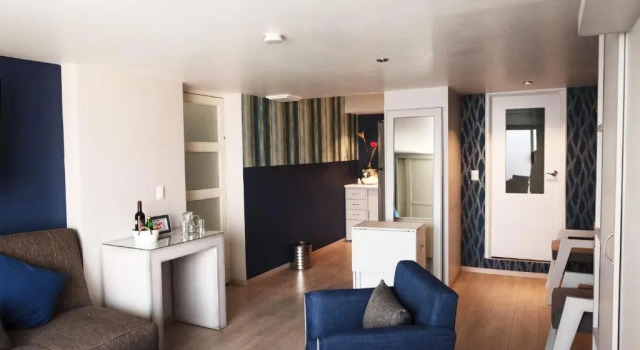 Семейный люкс Hotel Santosi