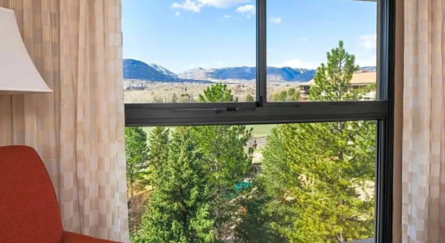 Standard Kuuden hengen huone Denver Marriott West