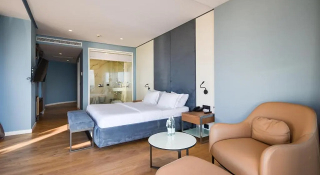 Двухместный номер Standard с балконом и с видом на море Yacht Hotel