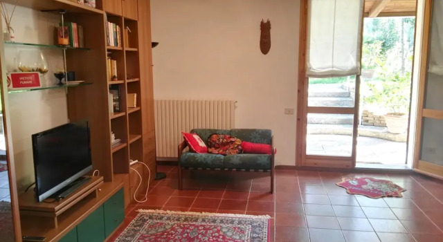 Pesaro - House in the Park to 4 km From the Sea. Peace and Absorbed Relax, Забронировать Отель Отели Побережья Марок с парковкой, Парковка