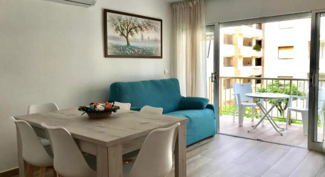 Apartamento reformado con terraza y en 2da linea de mar 146B - INMO22