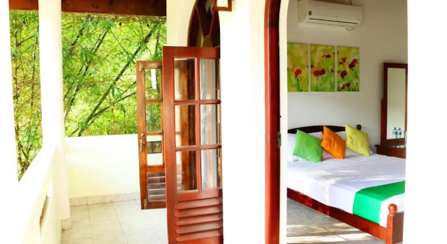 Двухместный номер Standard с балконом Villa Nine Kandy