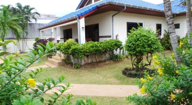House With 3 Bedrooms in Phuket, With Pool Access, Enclosed Garden and