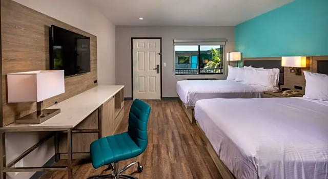 Номер Standard с 2 комнатами Travelodge by Wyndham LAX