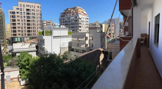 Апартаменты Deluxe Center Apartment