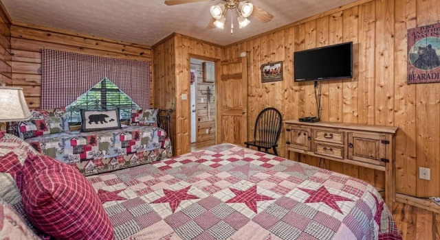 Коттедж Smoky Mtn Lux Cabin Hot Tub Pool Views