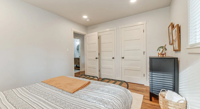 Delightful Grants Pass Home With Hot Tub!, Buchen Sie Ferienhaus Villen in Applegate Valley, Villa