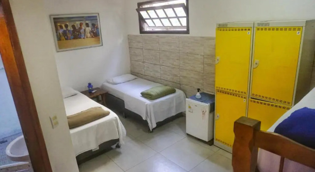 Кровать в общем номере (женский номер) Biergarten Hostel