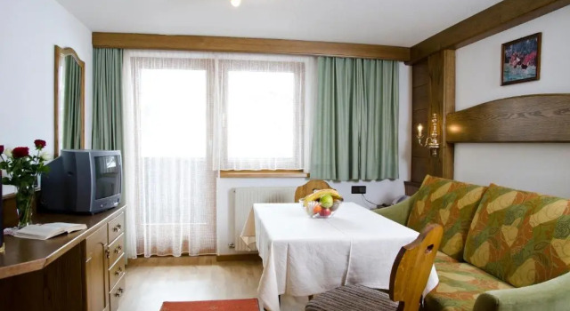 Апартаменты Berghotel Rasis