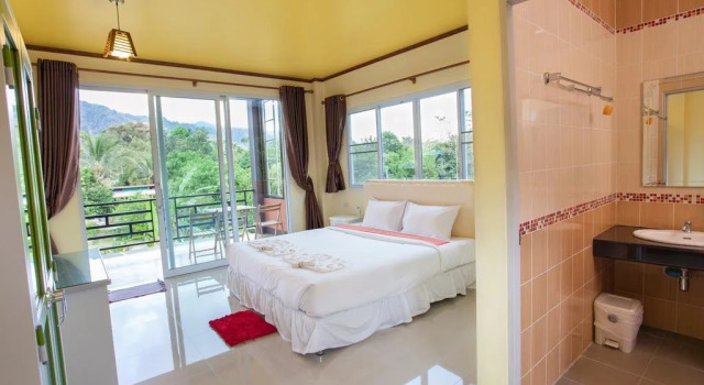 Khao Sok Country Resort, Забронировать Курортный отель Отели Южного Таиланда с парковкой, Парковка