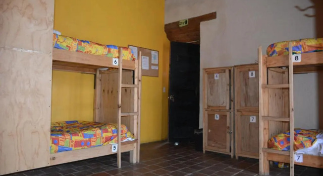 Кровать в общем номере Rossco Hostel & Hotel