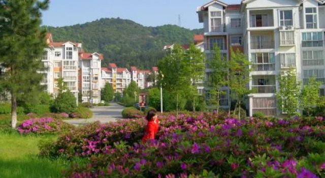 Xihai Hot Spring Holiday Hotel, Rezerwuj Hotel Jiujiang Jiangxi