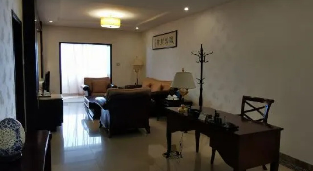 Двухместный люкс c 1 комнатой с балконом и с видом на горы Moganshan Mountain Villa