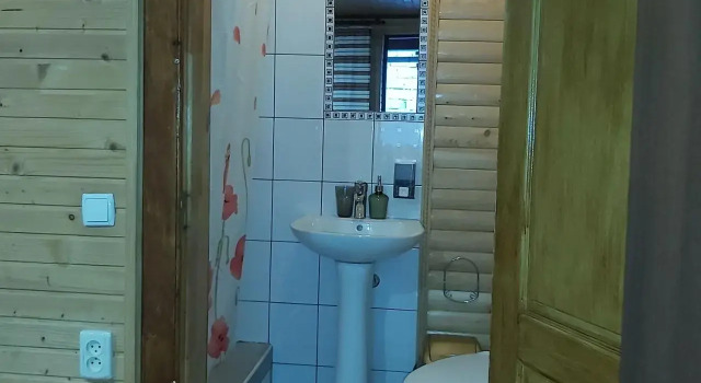 Sadyba Markevychiv, Prenota Hotel Jaremče 