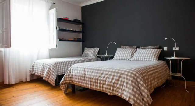 Magnolia B&B, Забронировать Отель «постель и завтрак» Лейрия Бейра-Алта