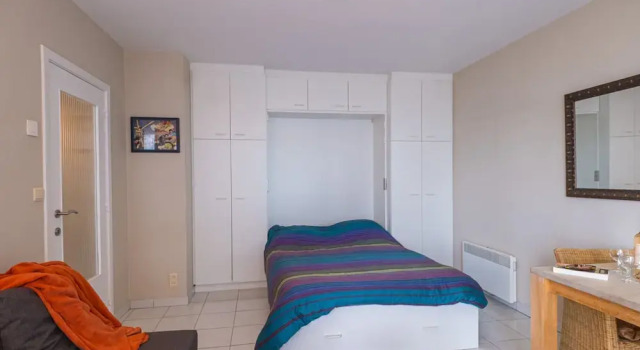 Cozy Studio With Terrace and sea View, Prenota Appartamento Hotel a Fiandre Occidentali con parcheggio, Parcheggio