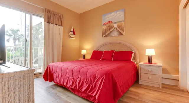 Comfortable Modern Condo with Amazing Ocean View from 750 sqft Balcony - Unit 0107 by RedAwning