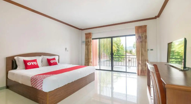 Номер Deluxe OYO 732 Juthamas Hotel