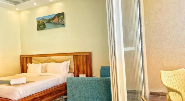 Tathastu Maitri Ski Resort & Hotel, Joshimath, Rezervovat Lázně / Resort Auli Uttarakhand