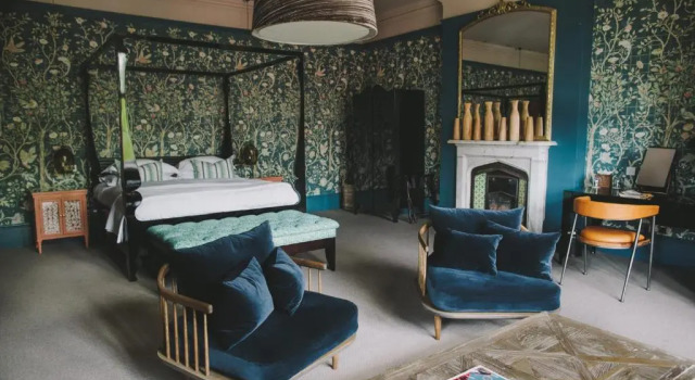 Номер Standard с видом на сад Hampton Manor