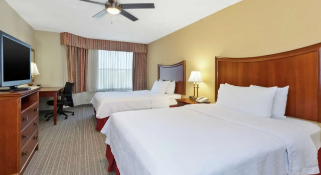 Четырёхместный люкс c 1 комнатой Homewood Suites by Hilton Chesapeake - Greenbrier