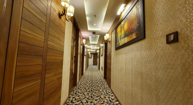 Hotel Makhan Residency, Prenota Hotel Hotel economici a Punjab