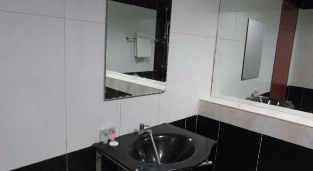 Трёхместный номер Standard Safari Hotel
