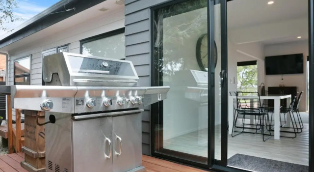 Sky Above Beach Below - Waihi Beach Holiday Home