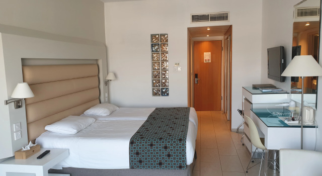 Leonardo Cypria Bay, Rezervați Hotel Hoteluri în Paphos cu mese, aproape de SODAP Beach, Demipensiune / Pensiune completă