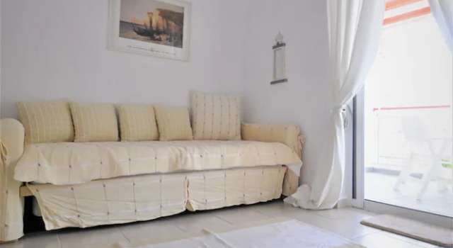 Семейный коттедж Zennova 16 Naftilos Family Summer House