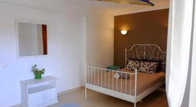 Algarve Surf Hostel - Lagos, Book Hostel / Vandrerhjem Hostels i Lagos, Hostel / Vandrerhjem