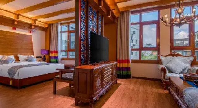 Люкс Deluxe Sucai Culture and Art Hotel (Xishan Dianchi Haigeng Store)