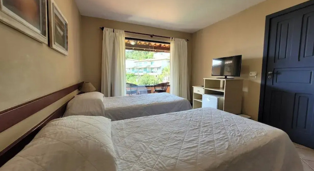 Четырёхместный номер Standard с балконом Aguabúzios Hotel